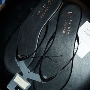 Lauren Conrad flip flops